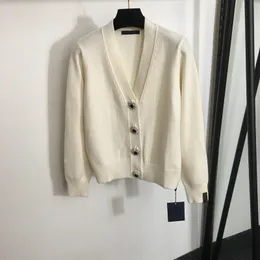 Lüks İnci Düğmesi Kazak V Boyun Örme Ceketler Yün Yün Uzun Kollu Üstler 2 Renk Sıcak Tasarımcı Sweaters Ceket