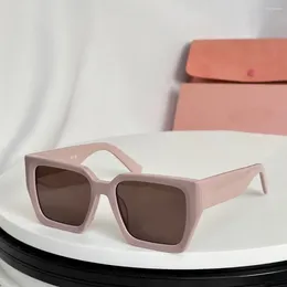 Solglasögon Kvinnor Högkvalitativ design Klassisk mini Acetate Large Boxsun Glasögon Utomhus Rese Business Luxury