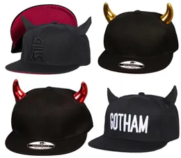 2017 Fashion novidade Bones Gorras Snapbacks Hats Little Devil Horns Orends Hip Hop Hats de beisebol feminino Mulheres Cap engraçado4795625