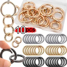 10pcs Otwarty okrągły karabinek DIY Metal o pierścień sprężyn klamry breloki klęski worka złącza złącze biżuteria 240429