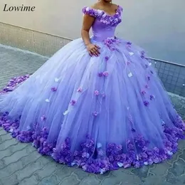 2020 Lilac Puffy Ball vestidos de quinceanera vestidos Cinderalla OFF OMBRO DE FLORES 3D COSPLLAY VESTIME