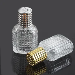 30mlエッセンシャルオイル香水ボトルクリアガラス四角いグレインミストポンプスプレーボトル旅行香水ディフューザー用卸売PSFXV AMDBN