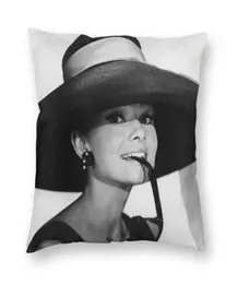 CUSHionDecorative Pillow Cool Audrey Hepburn Case Home Decorative 3D Two Side Printed Cushion Cover för Living Room4860516