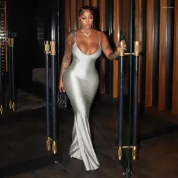 Abiti casual Crystal Deep V Neck Alips Solid senza schiena elegante sexy BodyCon Maxi Prom Dress 2024 Autunno Domande Autunno Cesto di compleanno Y2K