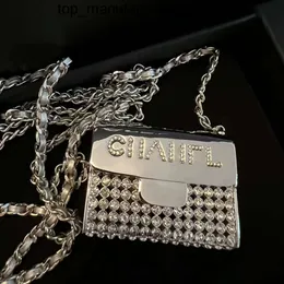 New 24ss Designer Mini Shimmer Diamond Mini Flap Bags Classic Silver Diamante Metal Lipstick Case Hardware Chain Coins Wallets Luxury Dinner Shiny Crossbody Bag