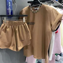 Tasarımcı Trailtsuit Kadın Kısa Set Kadın Tasarımcı İki Parça Jogging Set Yeni Mektup Baskılı Kısa Kollu Seksi Moda Bir Etek Yüksek Kaliteli Juik