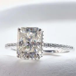 Очаровательный D Color Moissanite Ring Jewelry 925 Стерлинговый серебряный тест 4CT 4CT SQAURE MOISSANITE DIAMD