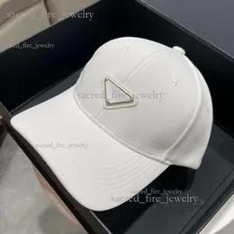 PRD Novo designer de alta qualidade Praddas Hat Hat Classic Triangle Men and Women Baseball Cap Moda Triangle Cap High Luxury SunScreen Hat Wholesale Luxury F 3336