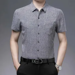 Herren-Hemd-Hemden Sommer Neu in Hemden Männer Kleidung Kurzer Slve gedruckt solide lässige lockere Turnhalterknopf Mode Slim Vintage Tops Shirt Y240514