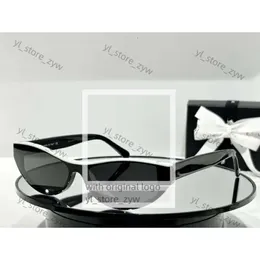 Chanells solglasögon designer solglasögon för kvinnor toppkvalitet kanal mode utomhus klassisk stil ögonmöde retro unisex kör anti-uv400 med låda