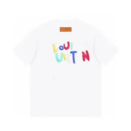 Projektantki Tshirts for Men's T-shirts 2024 Fashion Tshirt z literami Casual Summer Short Sleeve Man Tee Woman Clothing