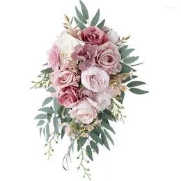 Kwiaty dekoracyjne Q6PE Bukiety ślubne do panny młodej Kascading Artificial Rose Bridal Bouquet Rustic