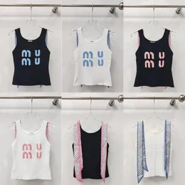 Tank Kadın Tasarımcı Üst Nakış Şeritleri Fanililer Yelek Kolsuz Pamuk Örme Kefit Yılı Tees Pullover Kadınlar Spor Giyim Yaz Mektubu Üstleri