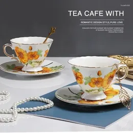 Tazze di piattini floreali espresso tazza tazza di tazza set con piatto da dessert tè elegante in stile europeo europeo e