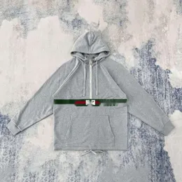 Herrtröjor tröjor ihåliga designer hoodies män hoodie kvinna korrekt version verifierad version 24 ny midjeband webbing halv zip hoodie män och kvinnor samma