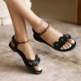 Flat Sandals Summer Woman 2024 Zapatos Planos De Mujer Flip Toe Beach Shoes College Style Flower Rasteirinha Feminina saa saa