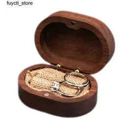 Pudełka do przechowywania kosza 12 owalowe pudełka z drewna orzecha włoskiego z magnetyczną rzeźbioną vintage biżuterię drewniane pudełka Para pierścieni pudełka biżuterii Prezenty S24513