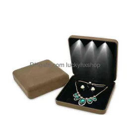 Jewelry Boxes Jewelry Boxes 18X18X4.4Cm Veet Led Box Necklace Earring Ring Gift Jewellery Set Display Storage Case H220505 Drop Delive Dhhap