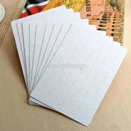 ديكورات عيد الميلاد تسامي DIY SIZE A4 الألغاز الفارغة الألغاز البيضاء بانوراما 80PCS نقل الحرارة الهدية المصنوعة يدويًا XU 0216