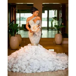 Очаровательные русалочные свадебные платья Дизайнерские жемчужные бусинки Сниженные поезда без спины свадебной манипули