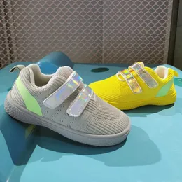 Sneakers pekny bosa barfota skor barns andningsskor sport mesh material casual skor flickor mjuka ensamma tå pojkar skor d240515