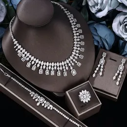 Luxo Dubai Nigéria Jóias de jóias de noiva Tavel Zirconia 4pcs Colar de colar de casamento Brincos de pulseira Ring Set 240514