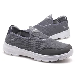 Löpskor män kvinnor designer tränare utomhus sport blå grå vit röd atletisk plattform loafers og original sneakers tallriksform