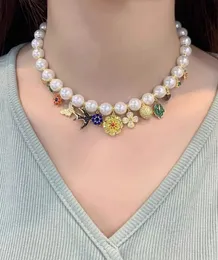 Kvinnor sväljer Beetle Butterfly Flower Diamond Pearl Necklace 240515