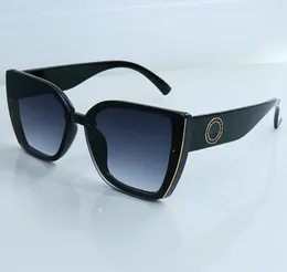 Occhiali da sole per maschi e donne in stile estivo 6010 protezione UV retrò piatto quadrato grande telaio occhiali da sole design di occhiali da sole popu4059383