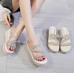 Tall and thick soled sandals for women to wear externally summer fashionable fairy style flat sole Sbreathable rhinestone sandals