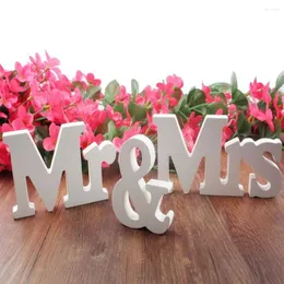 Party Decoration Wedding Decorations 3st/Set Mrs Mrs Romantic Mariage Decor Birthday Pure Wite Wood Letters Sign