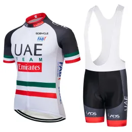 Sets Team Pro UAE Cycling Jersey Bibs Shorts Anzug Ropa Ciclismo Herren Sommer Schnell trockenes Fahrrad -Bycling -Maillot -Verschleiß