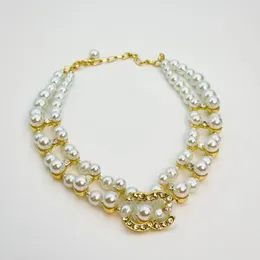 Designer multicamada Pearl Rhinestone Chain Clavicle Chain colares de pérolas Mulheres colares de festas de casamento Alto presente de joias quaticamente