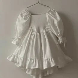 Flickans klänningar Girls Dress 2023 Spring/Summer Cotton Linen Lolita Dress Palace Style Princess Casual Simple Fashion Sweet Dress D240515