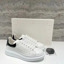 Sapatos casuais de alta qualidade New Style Fashion Canvans Sapato Plataforma de viagem ao ar livre Mulheres tênis de luxo de luxo Spring Spring and Fall Designer Men Trainer Boy Girl Gift