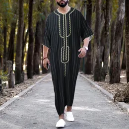 男性Jubba Thobe Islamic Clothing Ramadan Mens Abaya Dress Long Robe Saudi Wear Musulman Caftan Jubah Dubaiドレス240511