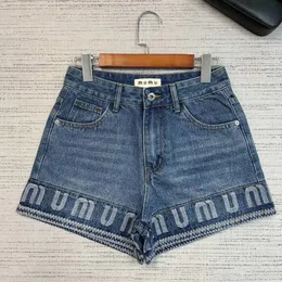 Damen -Denim -Shorts Designer Jeans Luxus lila Brand Jeans Gerade Löcher Casual Summer Night Club Blau Frauen Shorts Style