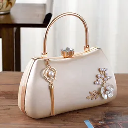 Yeni retro püskül kolye elmas saten çanta el yapımı ziyafet çantası Hanfu elbise çantası Cheongsam crossbody çanta kadın çantası