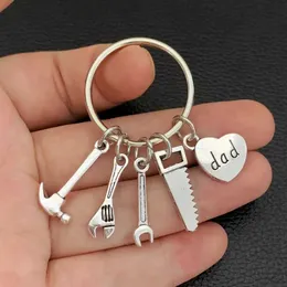 Tornari Cancioli Daddy Strumento portachia cronico Keychain Chiave di portata keychain papà papà papà y240510