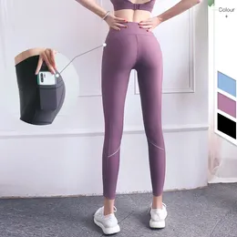 Roupa de ioga OCQBI 2024 Calças com bolsos esportes femininos que administram perneiras esportes de cintura alta sexy e sexy