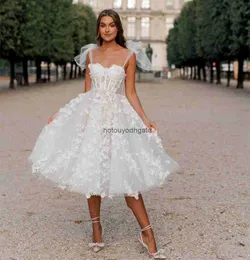 3D Çiçek Dantel Kısa Gelinlik Kadınlar Çay Uzunluğu Bir Çizim Spagetti Bohem Gelinlikleri Tatlım Korse Fildişi Beyaz Gelin Elbiseler 2024 Yaz