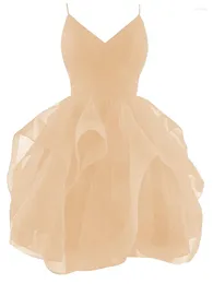 Festklänningar Tiered Tulle Homecoming Dress for Teens Spaghetti Stems korta prom kvinnor En linje rygglös cocktailklänning på 199