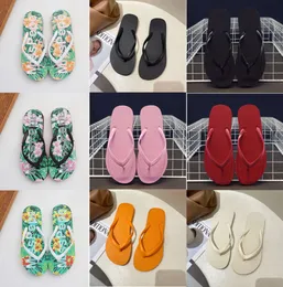 2024 Designer Slifors Sandals Share Fashion Platform Shoes Outdoor Classic Scape da spiaggia pizzicata Flip Flip Flip Flip Sumpi Casualmente Summer Gai-38856