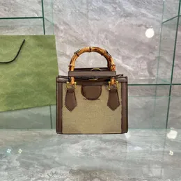 Top 10A designer Diana Totes Bag Women Luxurys Bamboo Bolsas de bolsas de compra de homens para homens Bolsas de ombro de crossbod