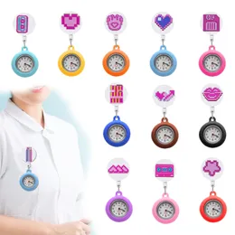 Zegary stoliki biurka różowe zegarki klipsy z baterią Zegarek z drugą ręką na broszce brocz pielęgniarka medyczna Wyszyta odznaka kołowrotka zawiesina OTYC0