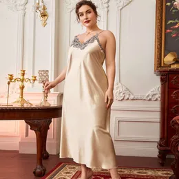 Lägga till fett och förstorad pyjamaselklänning Spring/Summer Thin Fashion Lace Nightgown Long Imitation Silk Casual Home Fur F51546