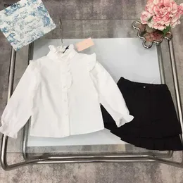 Top Girls Dress Suits Kids Tracksuit Autumn SET-SEGE SIZE 100-150 DESIGNER Baby Lace Shirt and Pleate Skirt Dec05