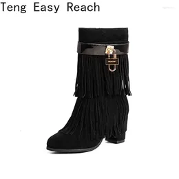 Stivali 2024 Fashion Ethnic Woman BOHIAMIAN CLOCK TASSLE MACCASIN MID CALF FRINGE FRINGE Slip on Shoes Autunno Inverno