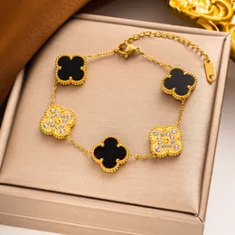 New Clover Diamond Armband Halskette Set Boutique Frauen Titanium Stahl Schmuck Spring Luxus Design 18K Gold plattiert farbloses Armband Mode Liebes Geschenk Halskette