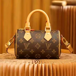 Högkvalitativ designerväska Tote Purses Women Leather Crossbody Pillow Handväska Sensväska Design Shoulder Bag Luxury Brand Dhgate Wallet